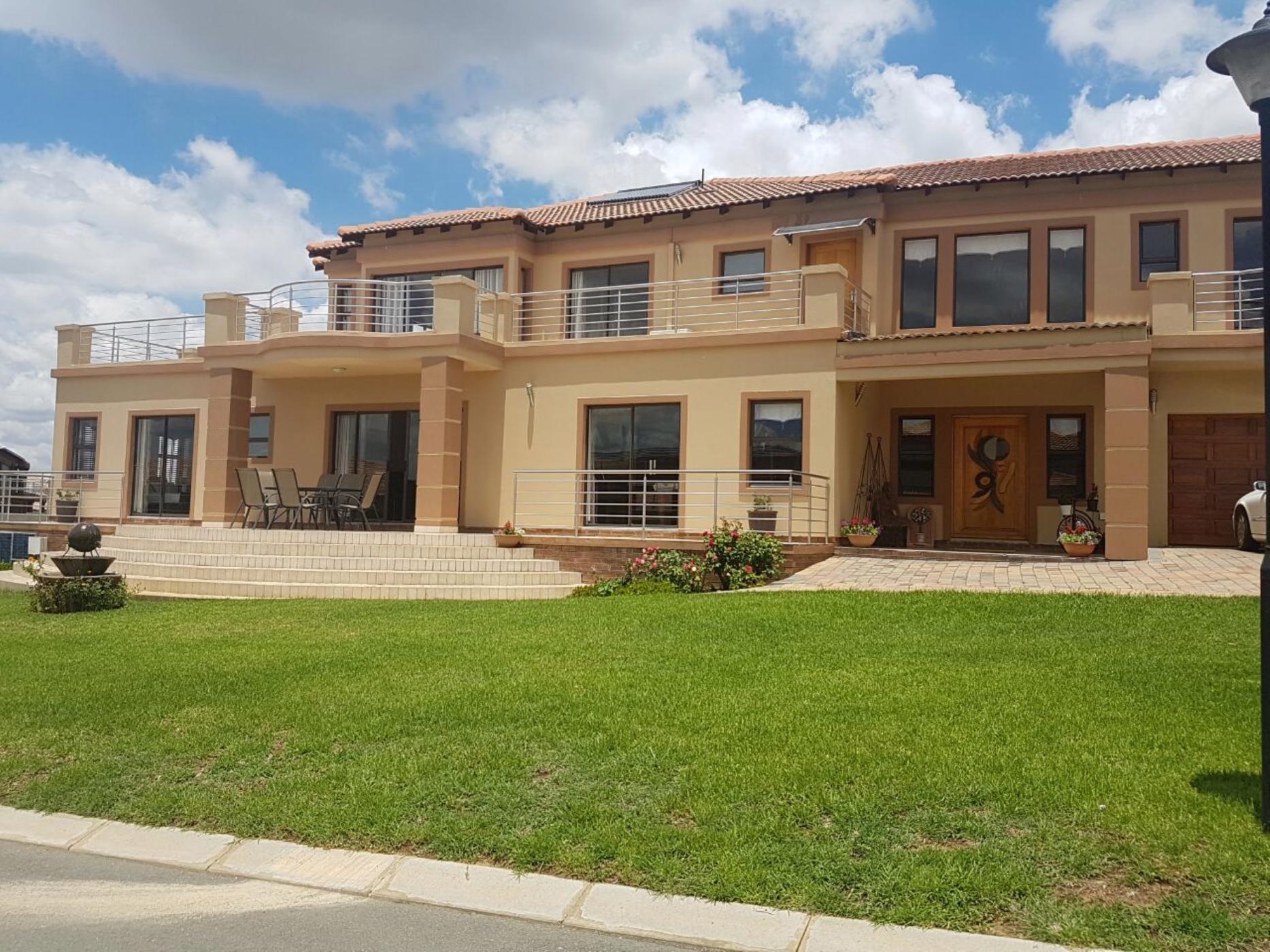Golf estate house for sale in Blue Valley Golf Estate - CN1546679