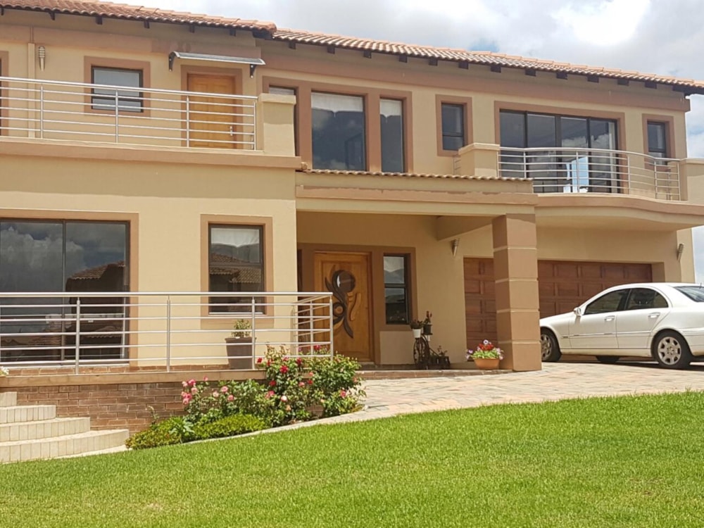 Golf estate house for sale in Blue Valley Golf Estate - CN1546679