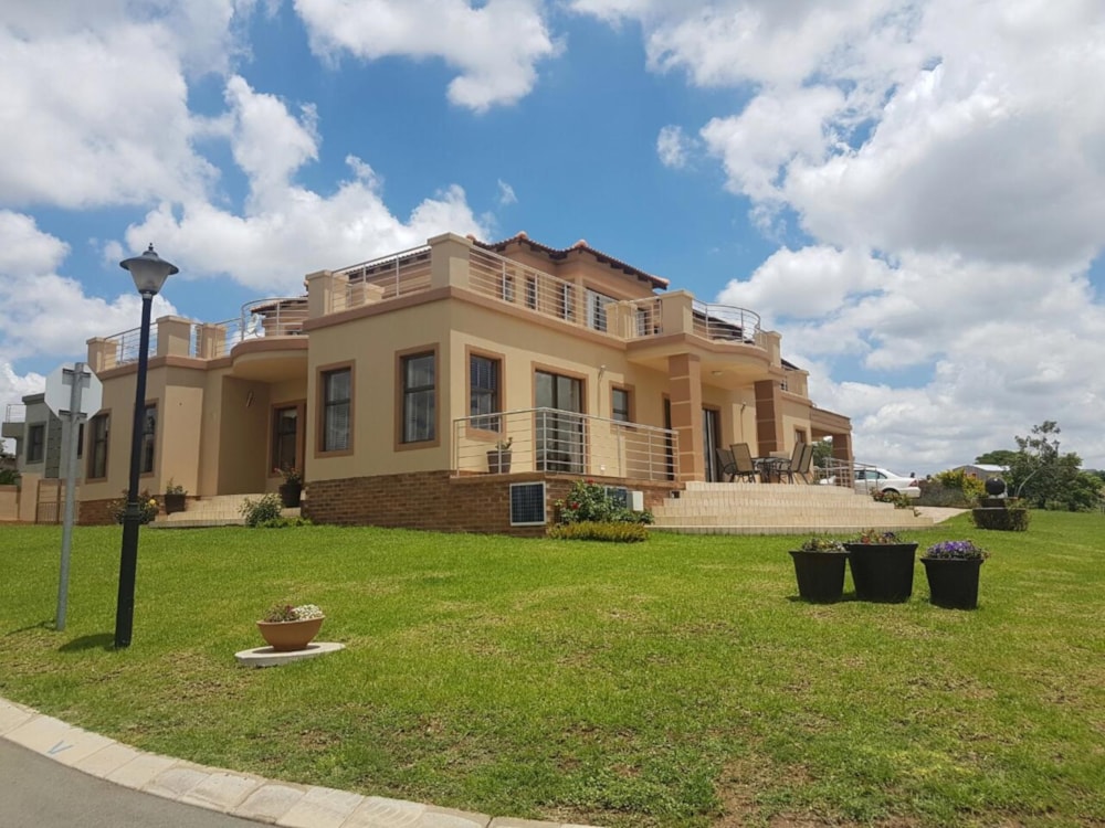 Golf estate house for sale in Blue Valley Golf Estate - CN1546679