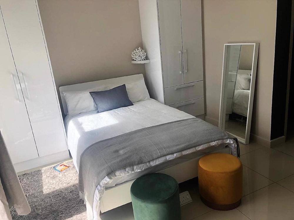 Studio apartment let in Stellenbosch Central - STL1713436