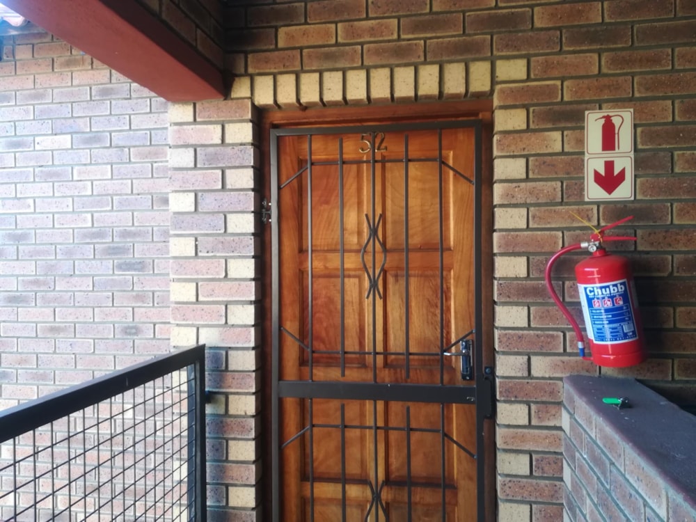 Apartment to rent in Waterval East - 1RU1720972 Apartment to rent in Waterval East - 1RU1720972