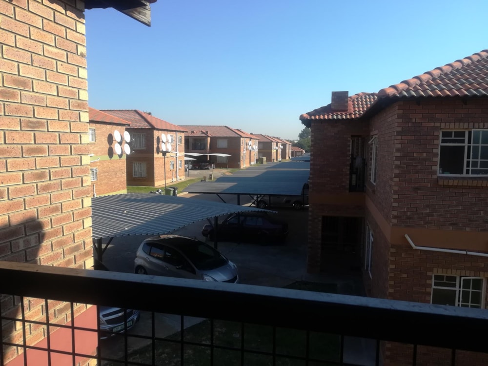 Apartment to rent in Waterval East - 1RU1720972 Apartment to rent in Waterval East - 1RU1720972