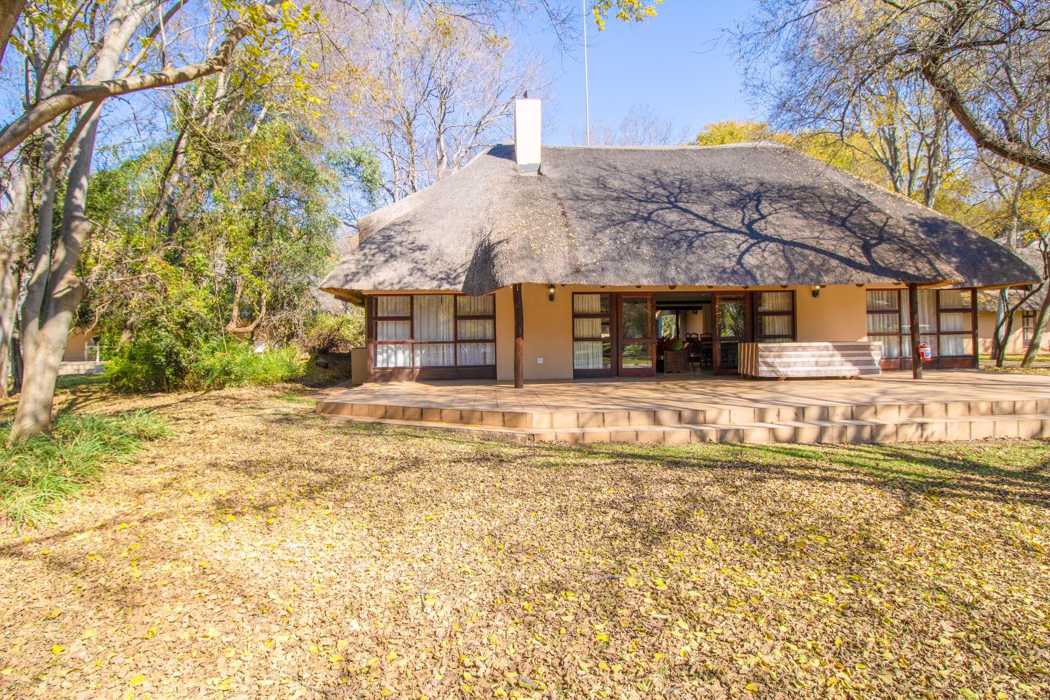 Double-storey house for sale in Lakeland - 1HR1645479