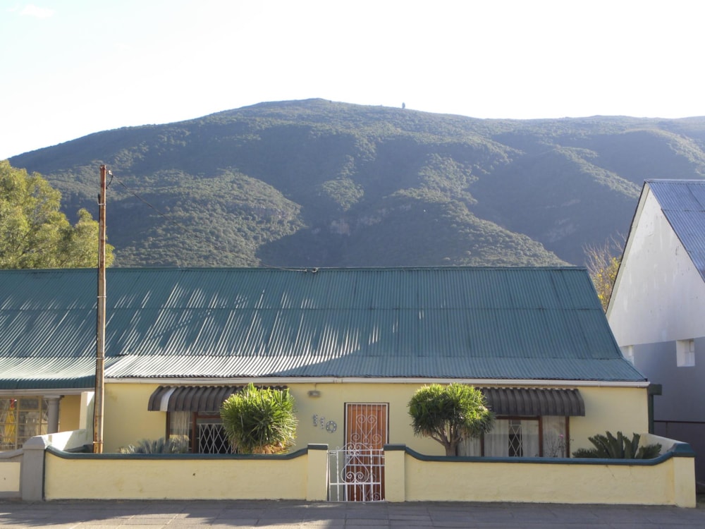 House for sale in Somerset East - 1KK1486050