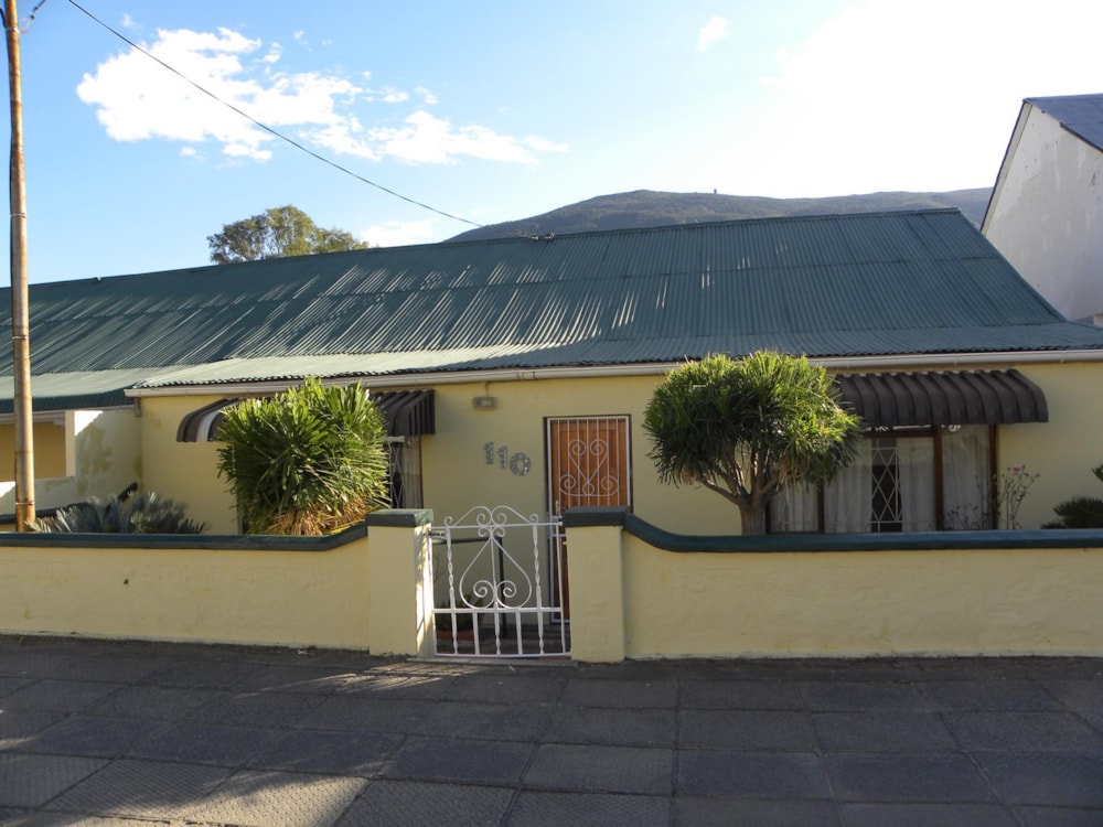 House for sale in Somerset East - 1KK1486050 House for sale in Somerset East - 1KK1486050