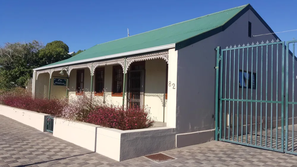 House for sale in Middedorp, Langebaan - LA1572606 House for sale in Middedorp, Langebaan - LA1572606