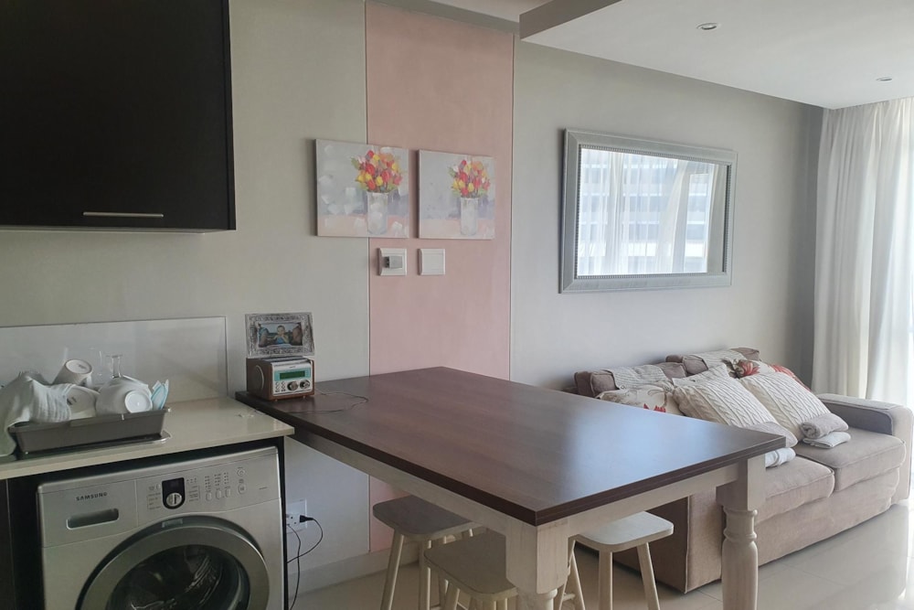 Apartment let in Claremont, Cape Town - RBL1727387