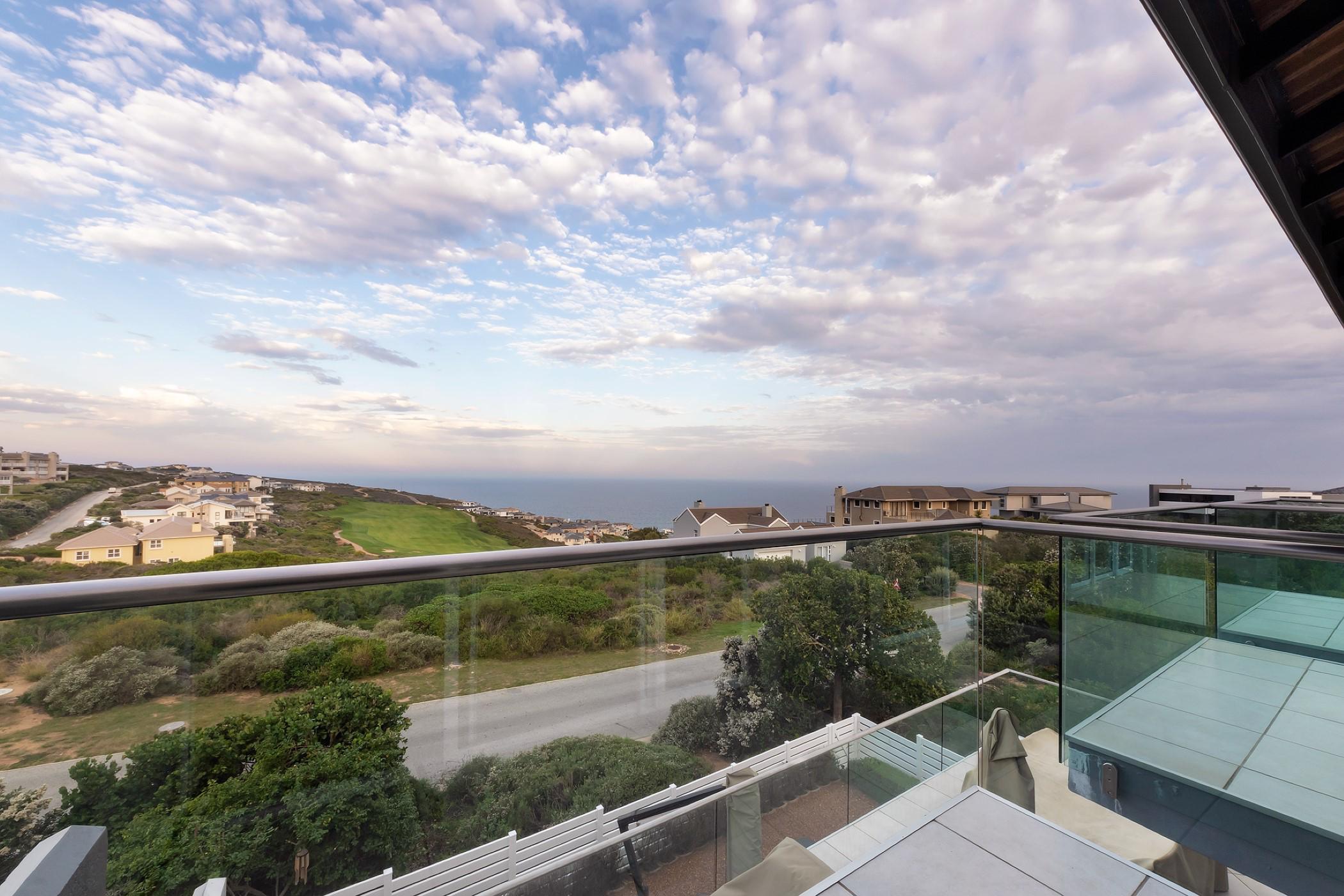 House for sale in Pinnacle Point Golf Estate - 1MB1487534