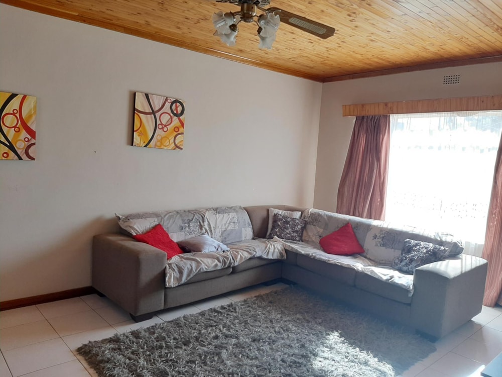 House to rent in Riviera, Kimberley - 1KJ1688550 House to rent in Riviera, Kimberley - 1KJ1688550