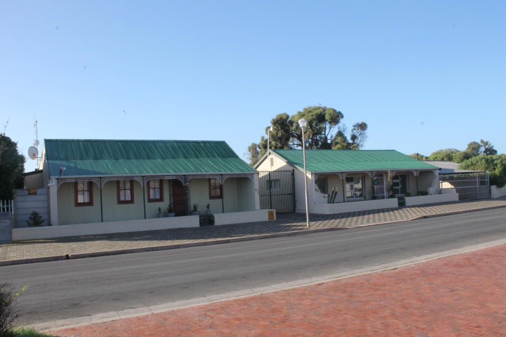 House for sale in Middedorp, Langebaan - LA1572606