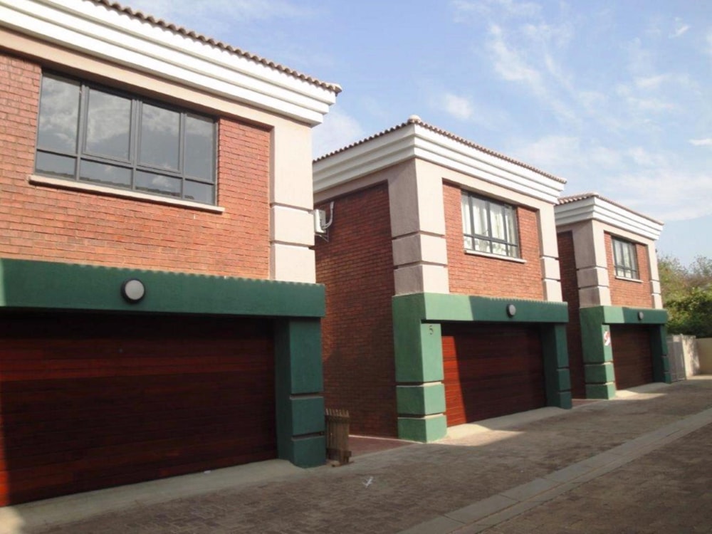 Townhouse to rent in Maru-A-Pula, Botswana - 3BO1735831 Townhouse to rent in Maru-A-Pula, Botswana - 3BO1735831