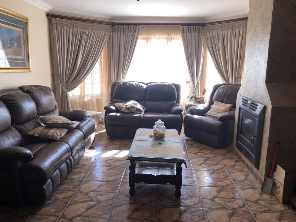 House for sale in Thabazimbi - 1ER1517173