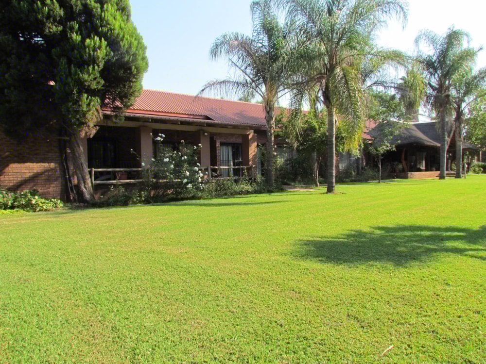 Mixed use farm for sale in Brits - 1HR1490211 Mixed use farm for sale in Brits - 1HR1490211