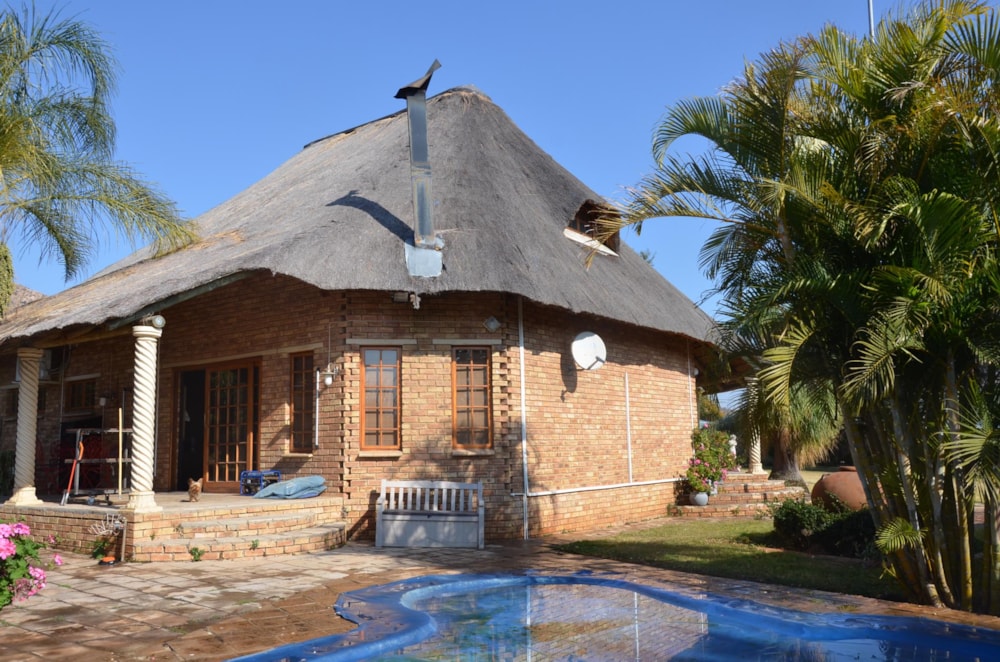 Smallholding for sale in Rustenburg - 1RU1490784