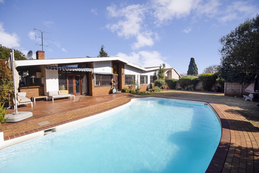 House to rent in Highway Gardens, Germiston - BWL1726002 House to rent in Highway Gardens, Germiston - BWL1726002