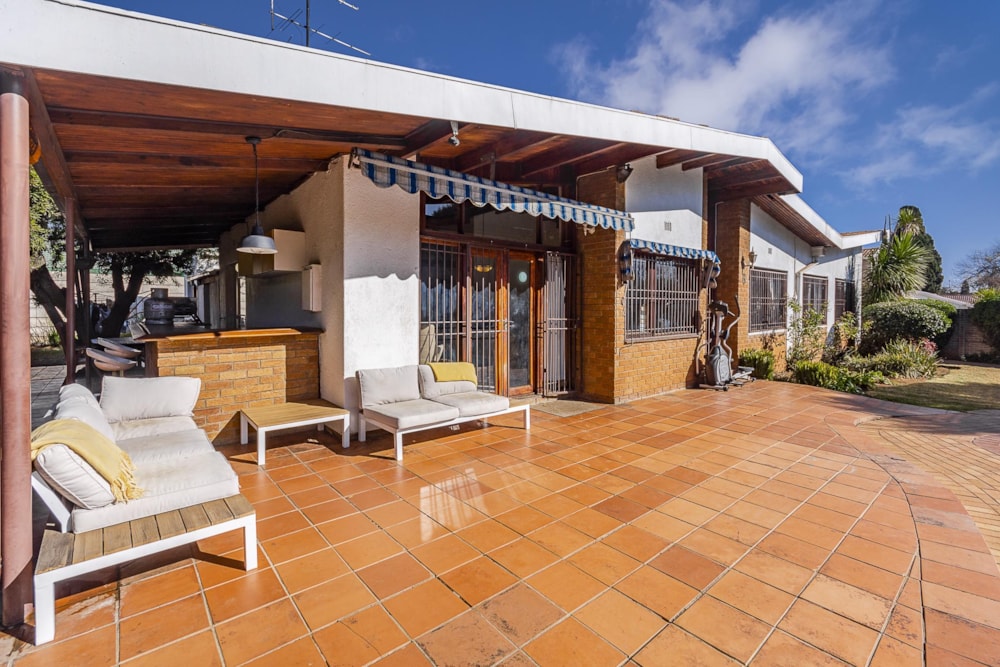 House to rent in Highway Gardens, Germiston - BWL1726002 House to rent in Highway Gardens, Germiston - BWL1726002