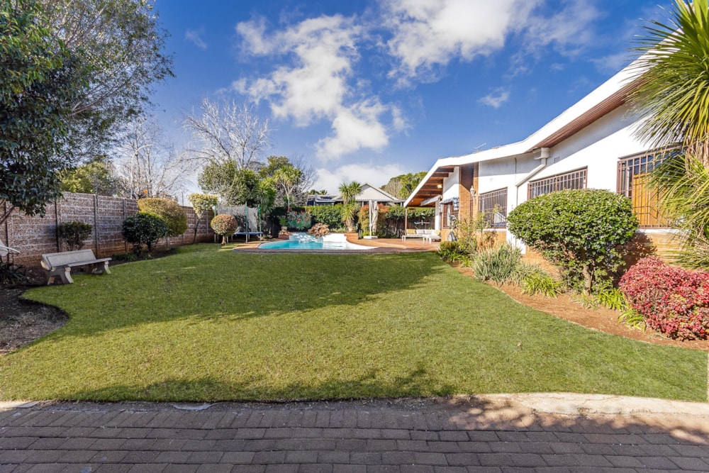 House to rent in Highway Gardens, Germiston - BWL1726002 House to rent in Highway Gardens, Germiston - BWL1726002