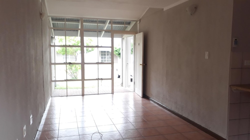 Double-storey apartment let in West Acres Ext 42 - 1NS1681647 Double-storey apartment let in West Acres Ext 42 - 1NS1681647