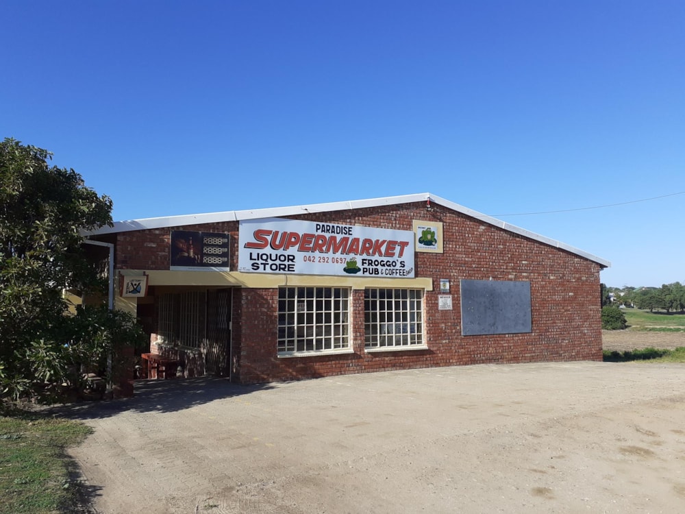 Commercial retail property for sale in Paradise Beach, Jeffreys Bay - 1JF1492983