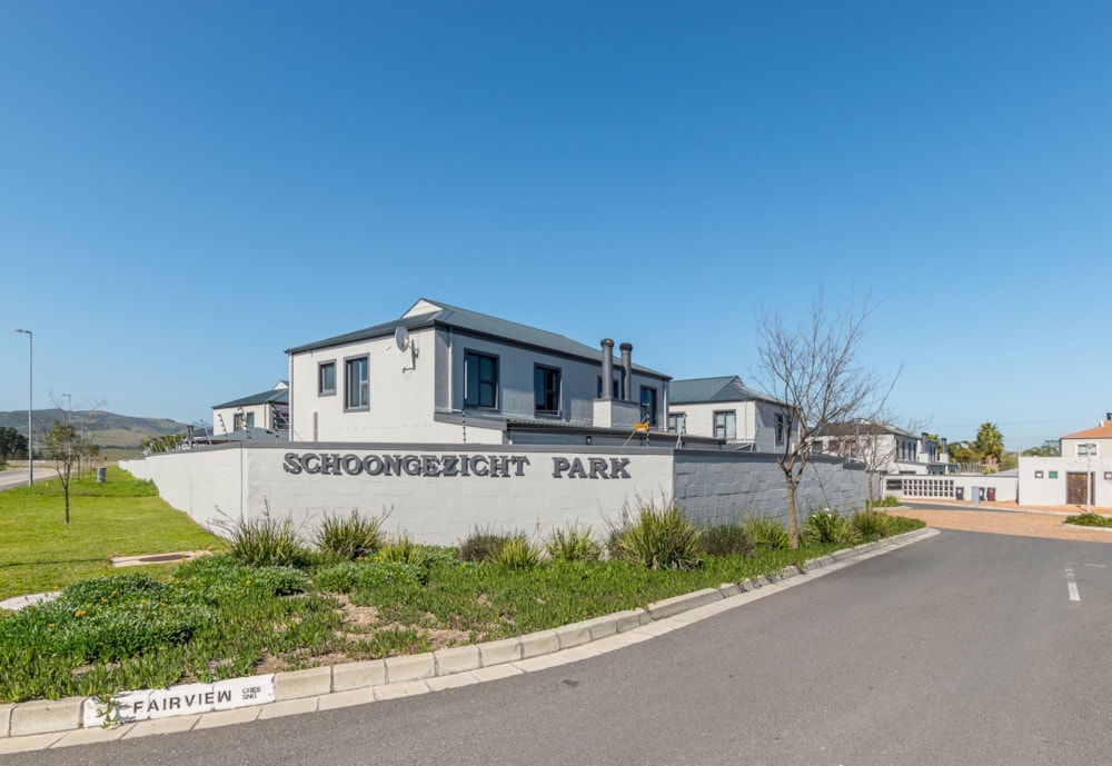 Security complex home sold in Brackenfell South - 1BC1713407 Security complex home sold in Brackenfell South - 1BC1713407