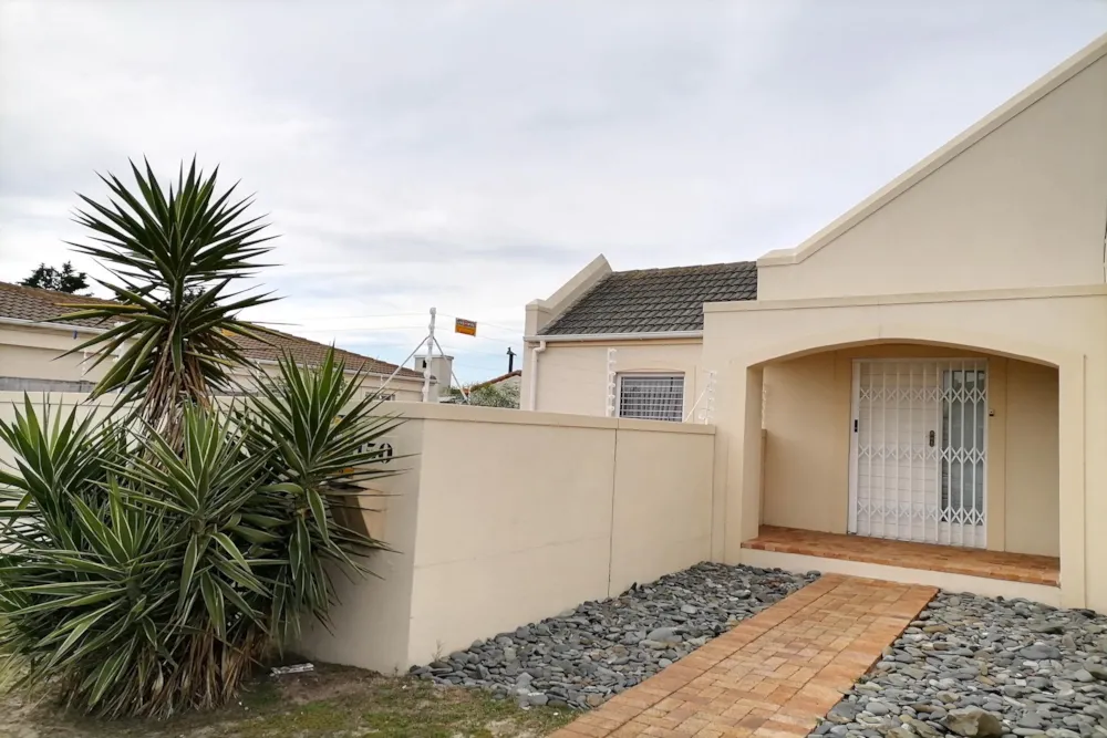 House to rent in Sunningdale, Blouberg - 1TV1749370 House to rent in Sunningdale, Blouberg - 1TV1749370