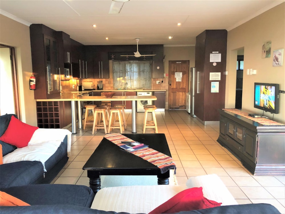 Beachfront villa for sale in Praia de Xai Xai, Mozambique - 3MQ1494244