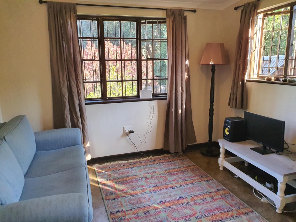 Garden cottage to rent in Gillitts - 1KF1739962