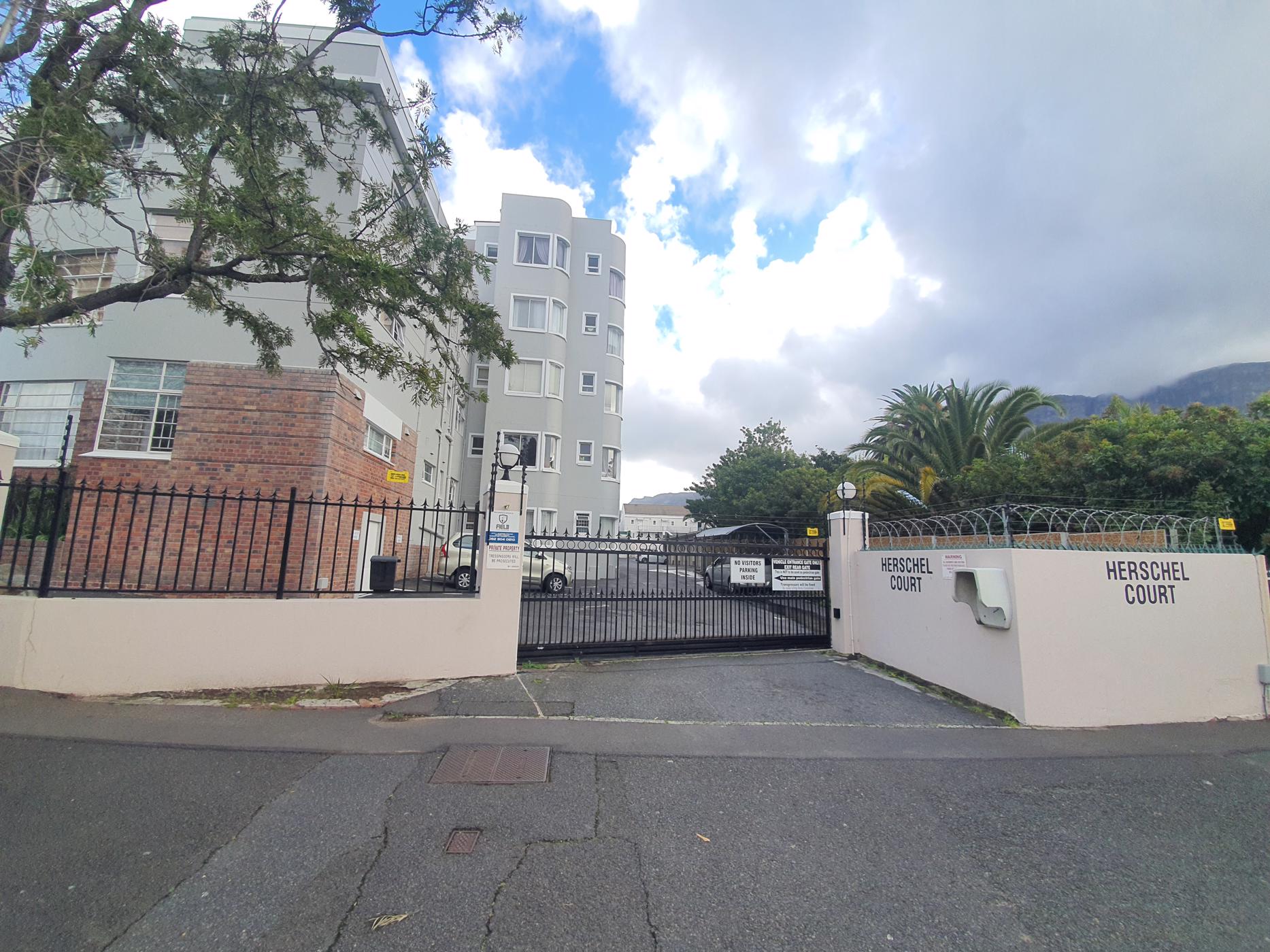 Apartment let in Claremont Upper - RBL1705288