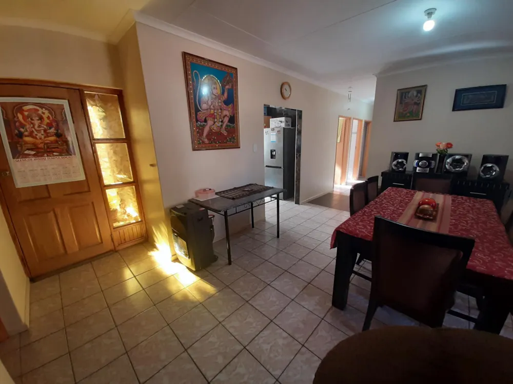 Security complex home for sale in Lennoxton - 1NW1495901 Security complex home for sale in Lennoxton - 1NW1495901