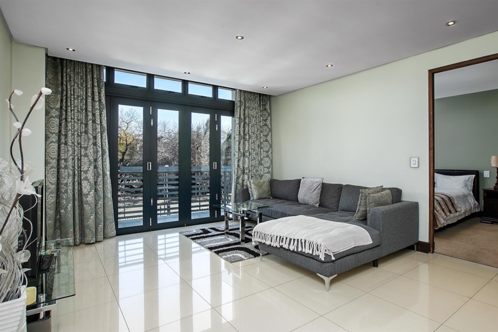 Apartment to rent in Melrose Arch - HP1726507