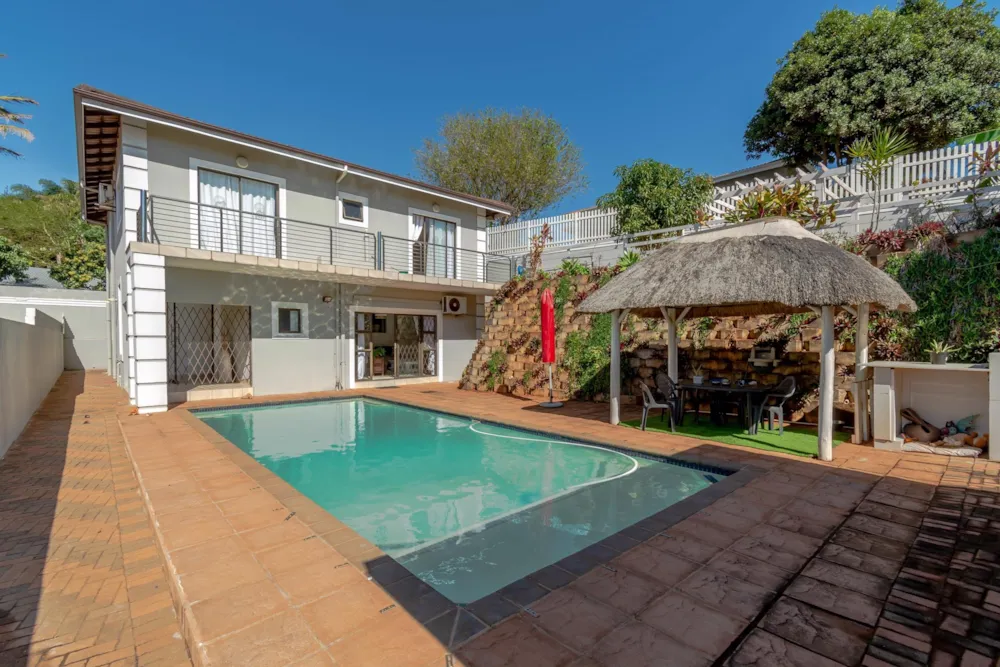 Double-storey house for sale in La Lucia - 1ND1495296 Double-storey house for sale in La Lucia - 1ND1495296