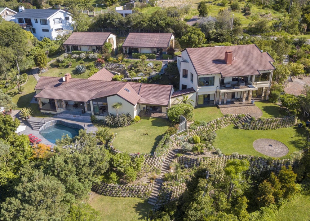 Bed & breakfast for sale in Paradise, Knysna - 1KG1499754 Bed & breakfast for sale in Paradise, Knysna - 1KG1499754