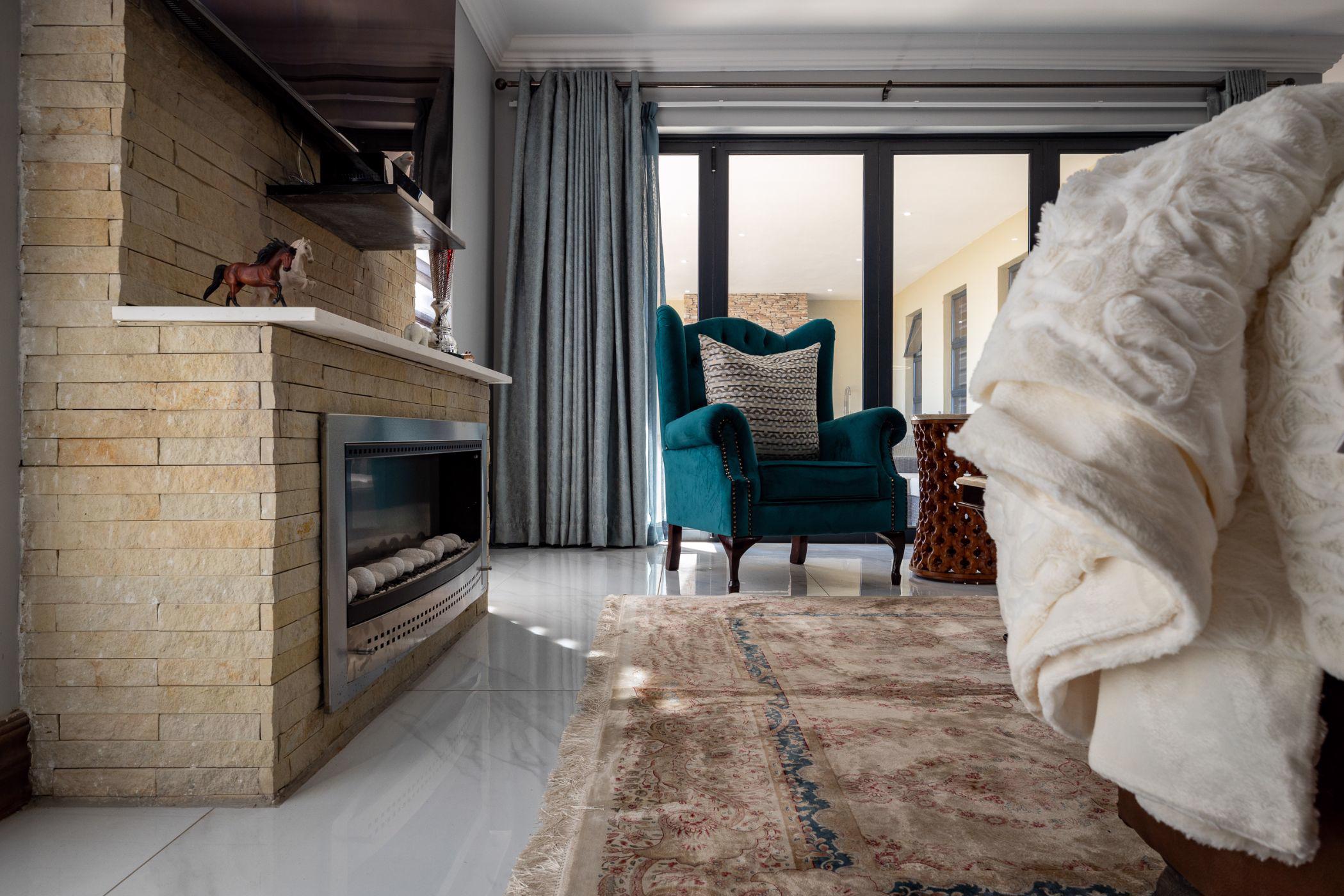 Double-storey house for sale in Rietfontein AH, Pretoria East - PT1499557