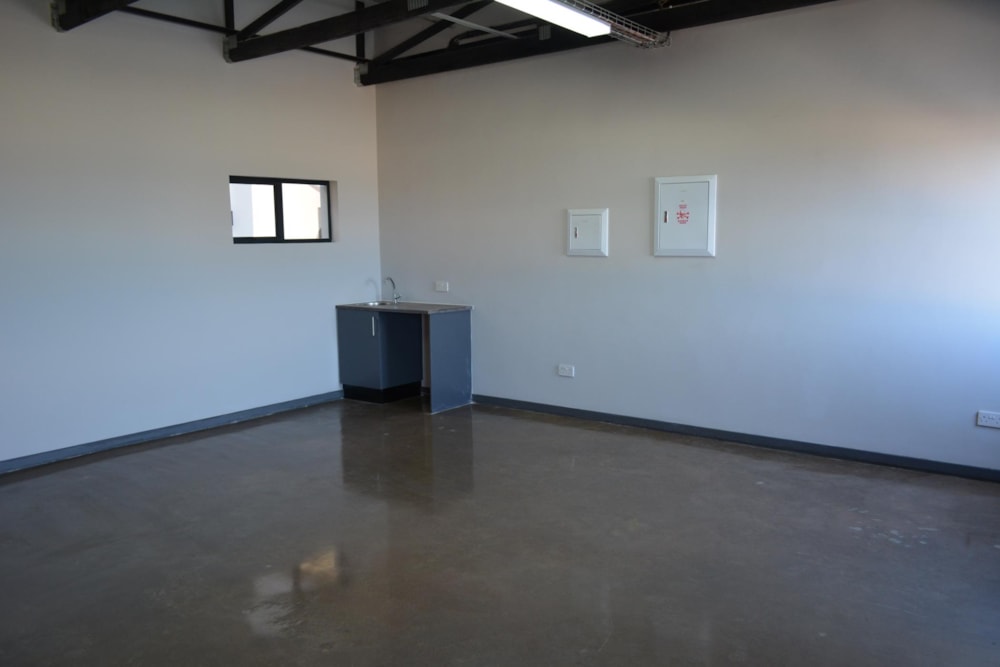 Commercial industrial property to rent in Phakalane, Botswana - 3BO1709391