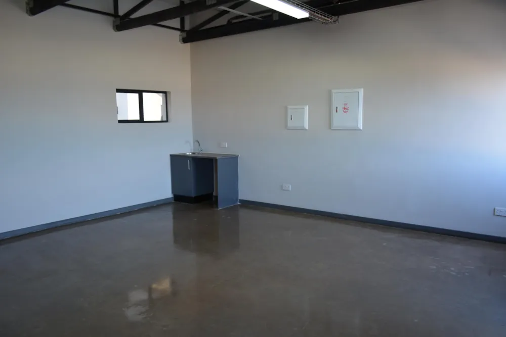 Commercial industrial property to rent in Phakalane, Botswana - 3BO1709391 Commercial industrial property to rent in Phakalane, Botswana - 3BO1709391
