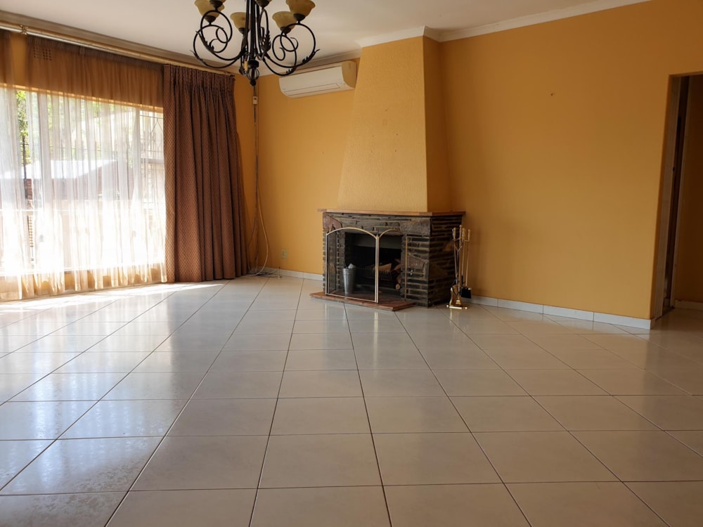 House to rent in Mondeor - 1GV1750618 House to rent in Mondeor - 1GV1750618