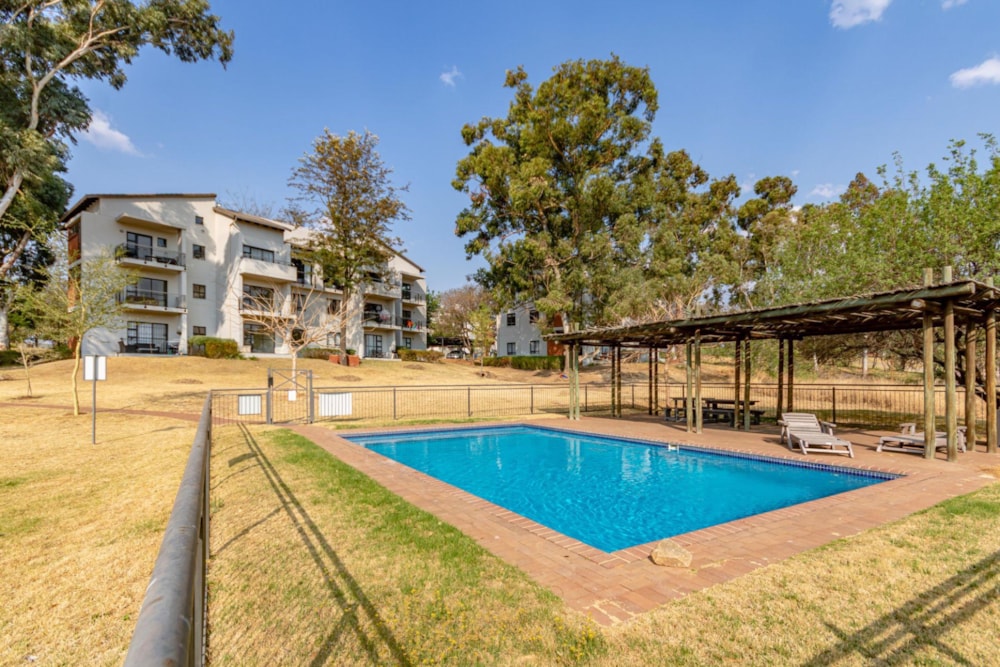 Townhouse for sale in Jackal Creek Golf Estate - RAN1501331