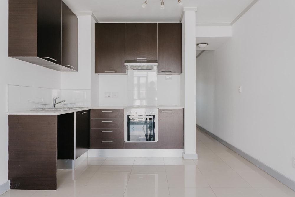 Apartment to rent in Claremont, Cape Town - RBL1720563 Apartment to rent in Claremont, Cape Town - RBL1720563