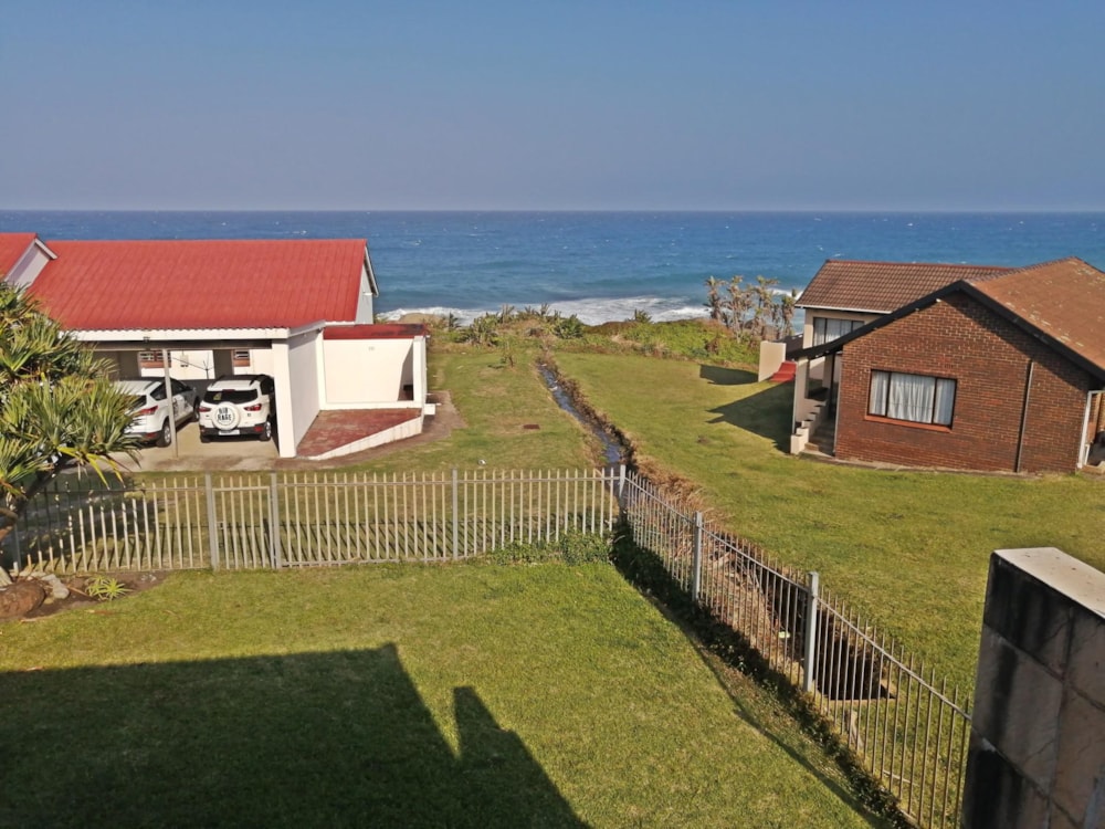 Double-storey house for sale in Glenmore Beach - 1PD1500253 Double-storey house for sale in Glenmore Beach - 1PD1500253