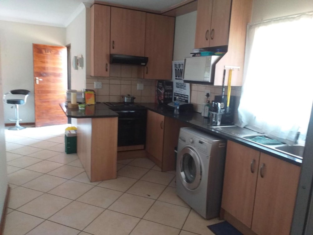 Townhouse to rent in Hillside, Bloemfontein - 1BX1749801 Townhouse to rent in Hillside, Bloemfontein - 1BX1749801