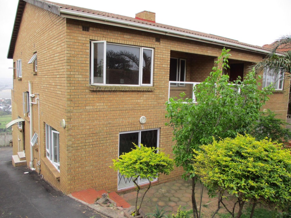 Townhouse to rent in Athlone Park - 1WB1726135