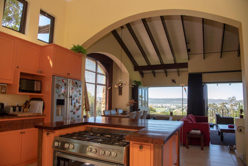 Bed & breakfast for sale in Paradise, Knysna - 1KG1499754 Bed & breakfast for sale in Paradise, Knysna - 1KG1499754