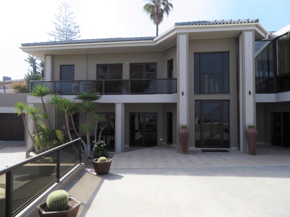 House for sale in City Centre, Namibia - 3NM1462416 House for sale in City Centre, Namibia - 3NM1462416