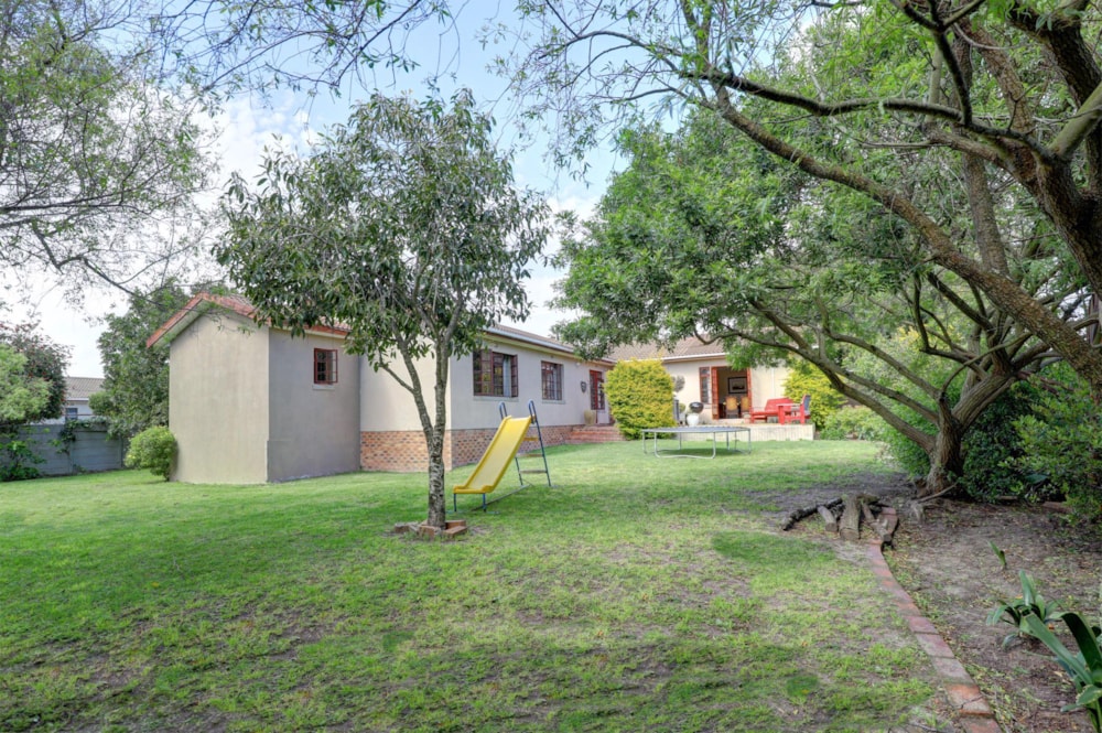 House let in Durbanville Central - NSL1688909 House let in Durbanville Central - NSL1688909