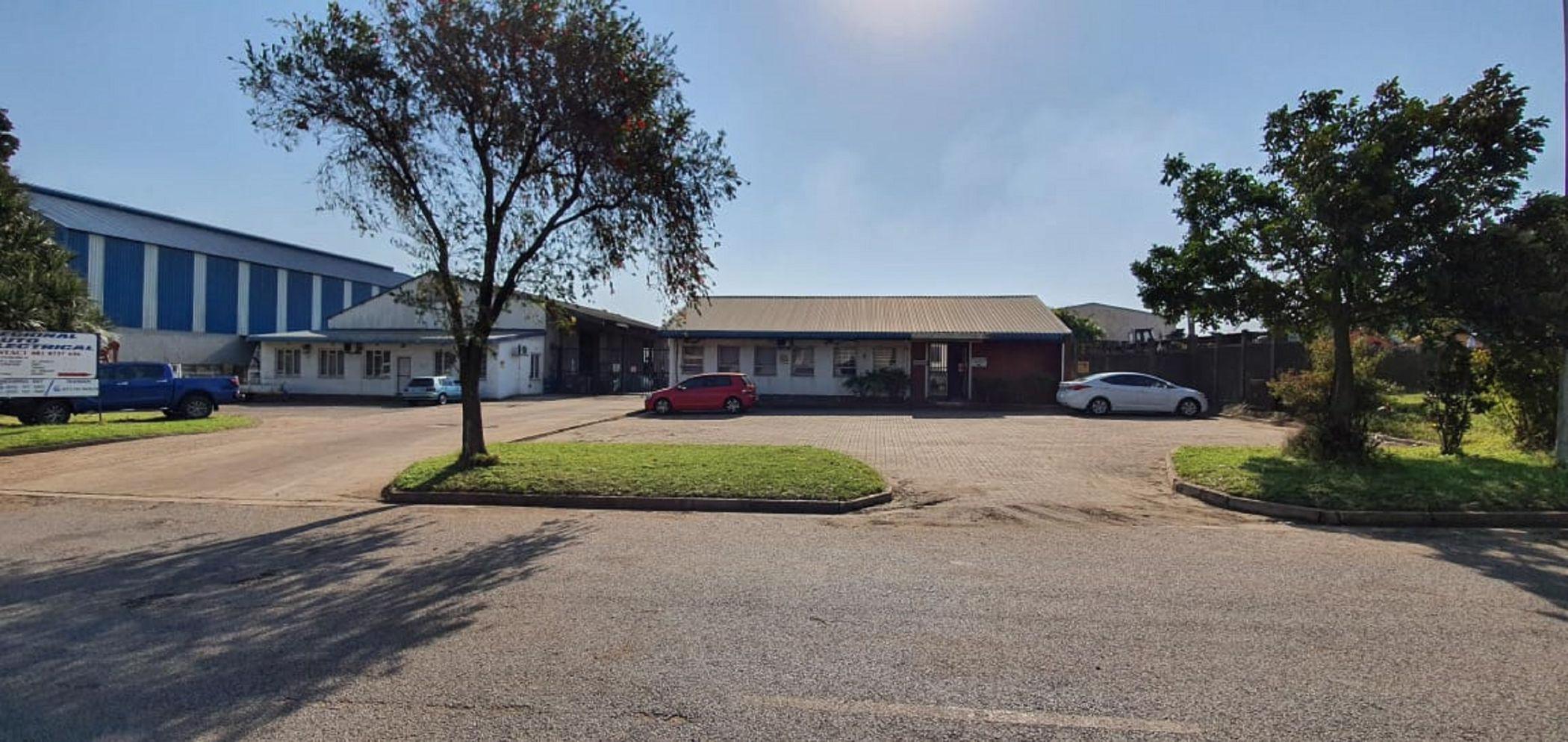 Commercial industrial property for sale in Alton - 1RY1502814