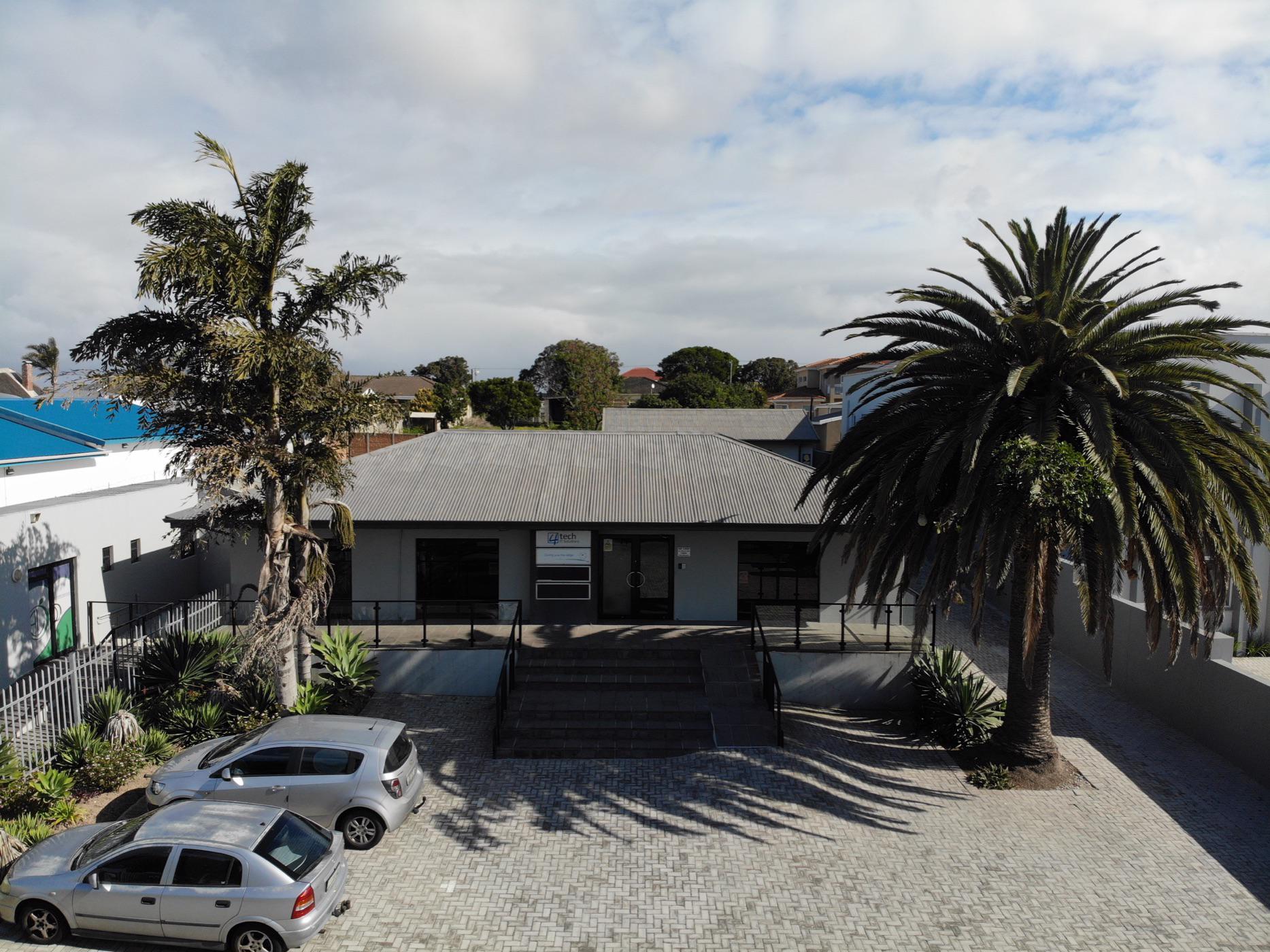 Commercial office to rent in Newton Park - 1PLZ1503280