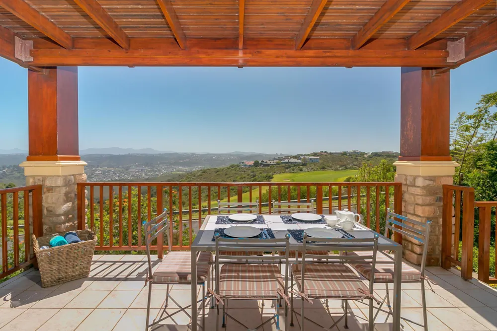 Security estate home to rent in Pezula Golf Estate - 1KG1463867 Security estate home to rent in Pezula Golf Estate - 1KG1463867