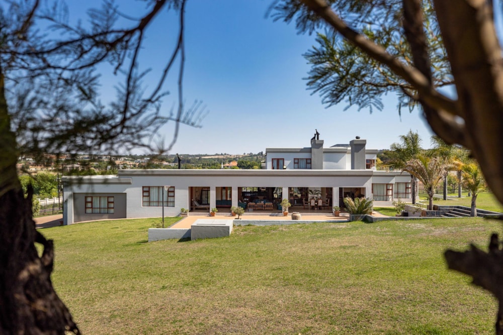 Security estate home for sale in Mooikloof Equestrian Estate - PT1673890