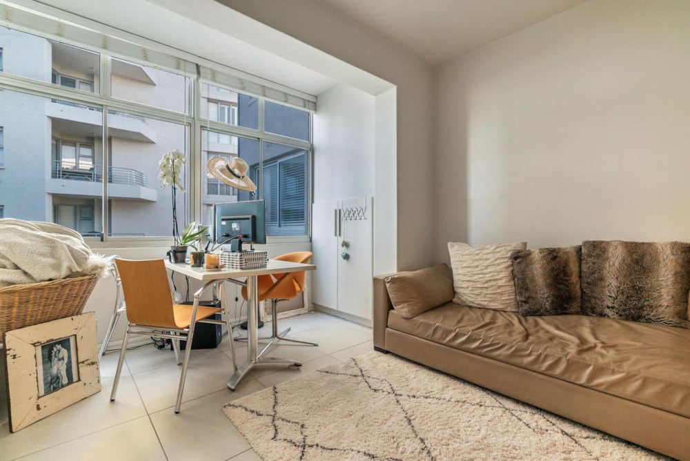 Studio apartment sold in Mouille Point - AS1577702
