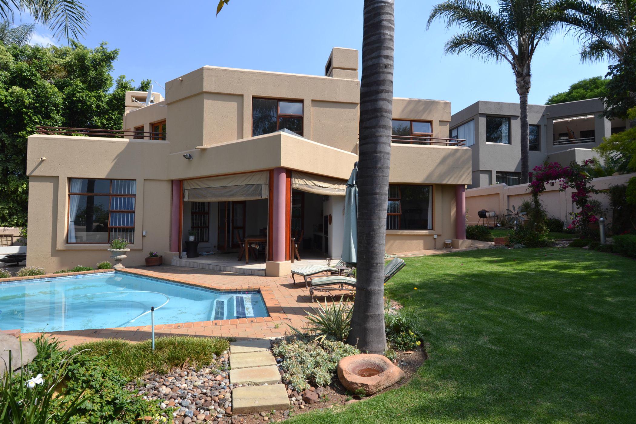 House for sale in Waterkloof Park - PT1575949